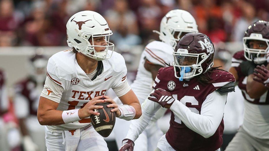 Former NFL Player Opposes Ted Cruz’s College Sports Reform Bill