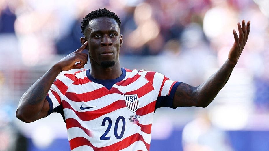 Folarin Balogun says red-card reversal created «outside noise» for USMNT before World Cup loss